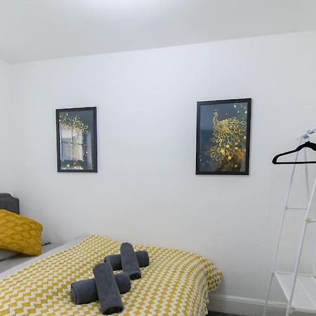 Open Mind Property - Southsea With Free Parking Portsmouth Esterno foto