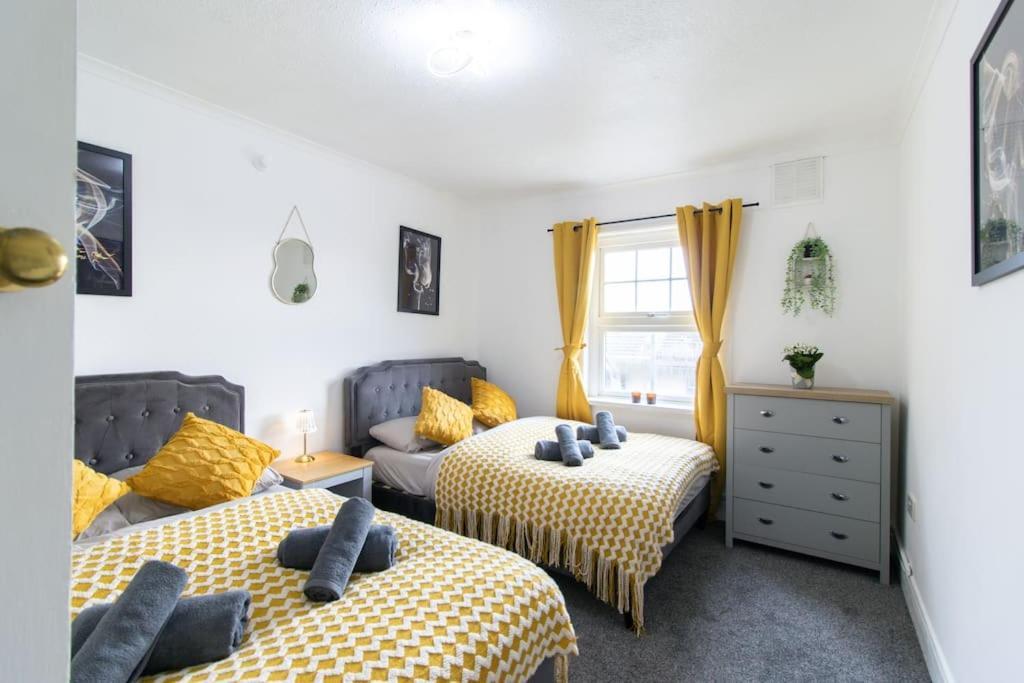 Open Mind Property - Southsea With Free Parking Portsmouth Esterno foto